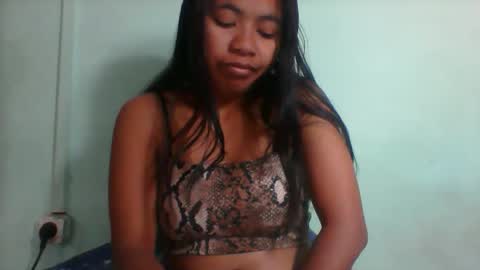 rinah856024 online show from September 12, 5:07 am