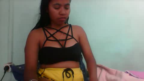 rinah856024 online show from October 28, 7:12 am