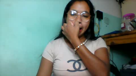 Snapshot of rinah856024 chatting on June 12, 7:18 am rinah856024 online show from June 12, 7:18 am