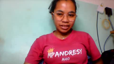 rinah856024 online show from July 23, 3:32 pm