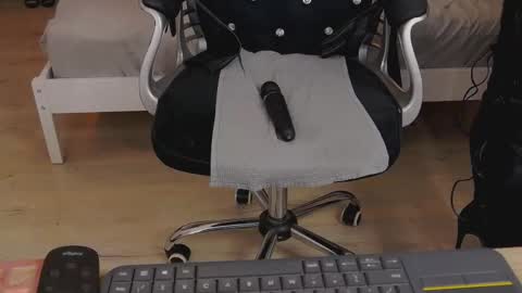 rinathequeen online show from February 19, 6:09 am