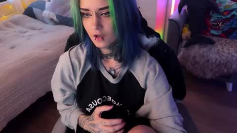   DianaBrite            fansl y online show from October 25, 1:40 pm