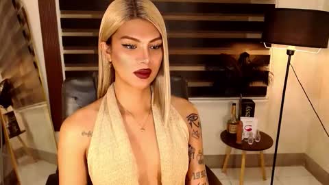 riri online show from October 24, 6:21 am