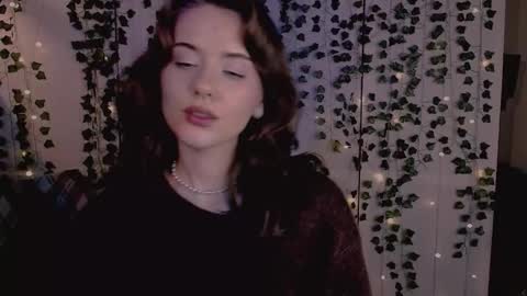 Snapshot of risha_laass chatting on October 24, 8:16 pm risha_laass online show from October 24, 8:16 pm