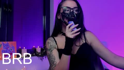 Snapshot of ritasunset chatting on November 5, 10:04 am Miss Rita online show from November 5, 10:04 am