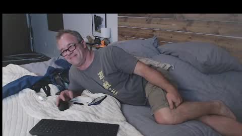 rjkelly6892 online show from May 21, 1:34 am
