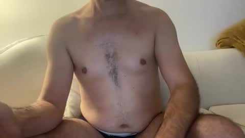 Snapshot of rlggggn42 chatting on October 22, 8:19 pm rlggggn42 online show from October 22, 8:19 pm