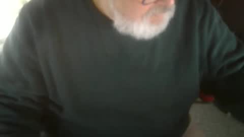 Snapshot of rndmronnie chatting on December 28, 6:18 pm Ron Rodan online show from December 28, 6:18 pm