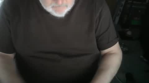 Snapshot of rndmronnie chatting on February 16, 3:59 pm Ron Rodan online show from February 16, 3:59 pm