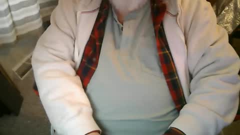 Snapshot of rndmronnie chatting on February 6, 9:07 pm Ron Rodan online show from February 6, 9:07 pm