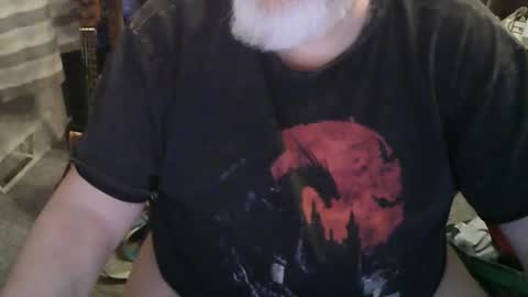 Snapshot of rndmronnie chatting on March 11, 5:35 am Ron Rodan online show from March 11, 5:35 am