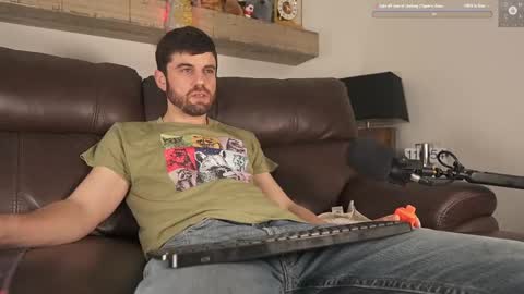 Ryan aka KeylimeRy online show from February 9, 5:54 pm