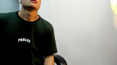 Roan Birkin online show from December 3, 7:23 pm