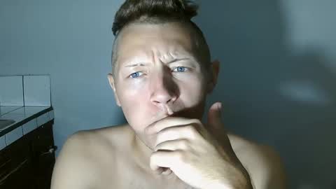 RoastingCorn online show from September 19, 2:35 am