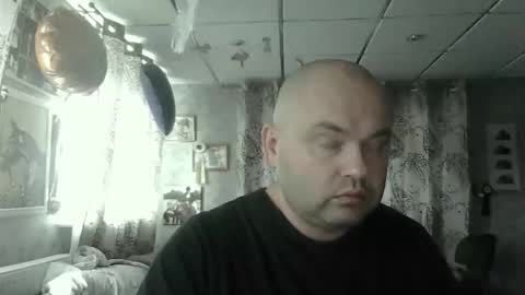 rob18997 online show from November 4, 9:08 am