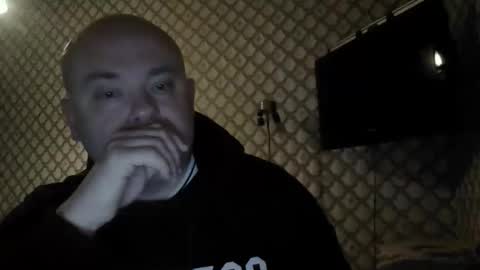 rob18997 online show from January 9, 3:48 pm