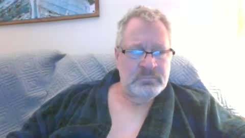 Snapshot of rob872217 chatting on January 11, 10:19 am rob872217 online show from January 11, 10:19 am