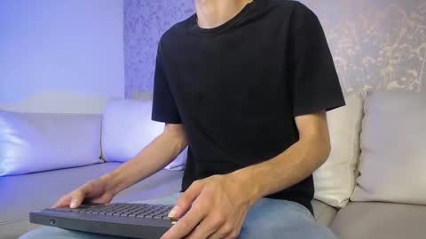 Robbin online show from September 20, 8:54 pm