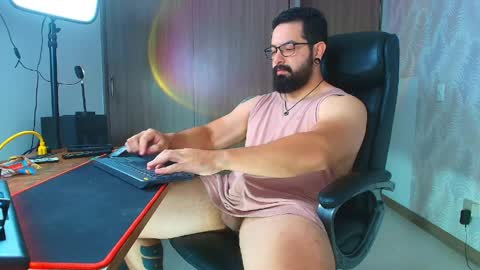 Robby online show from May 9, 1:55 am