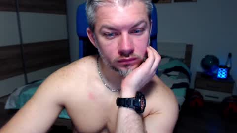 Snapshot of robbyshawz chatting on January 11, 6:03 am robbyshawz online show from January 11, 6:03 am