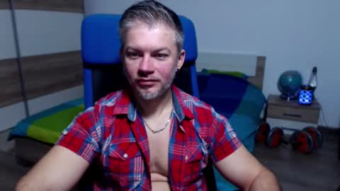 Snapshot of robbyshawz chatting on October 12, 5:39 am robbyshawz online show from October 12, 5:39 am