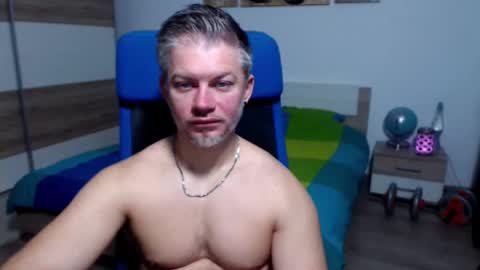 Snapshot of robbyshawz chatting on October 20, 4:24 am robbyshawz online show from October 20, 4:24 am