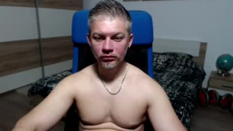 robbyshawz online show from May 11, 5:02 am