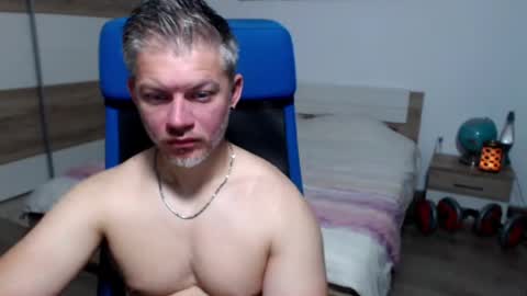 robbyshawz online show from June 1, 3:52 am