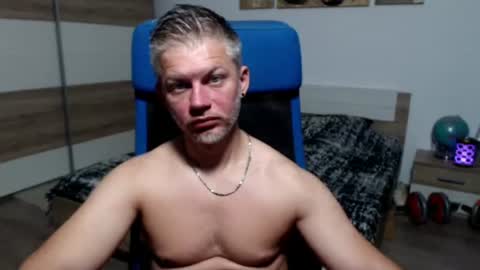 robbyshawz online show from July 2, 4:18 am