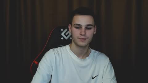 robert10211 online show from December 25, 6:19 pm