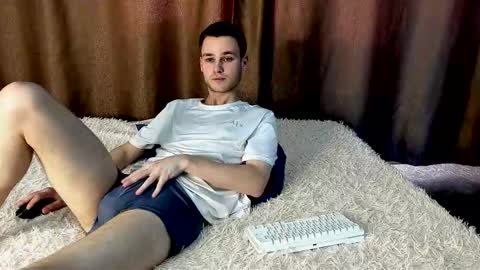 robert10211 online show from February 26, 10:14 am