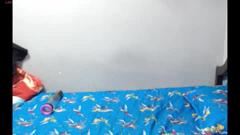 Snapshot of robert_kingg chatting on February 12, 11:49 am robert_kingg online show from February 12, 11:49 am