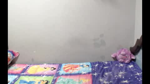 Snapshot of robert_kingg chatting on March 15, 6:41 am robert_kingg online show from March 15, 6:41 am