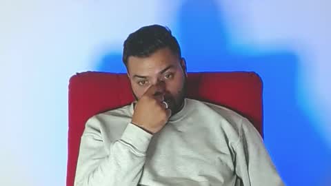 Stiven - online show from April 1, 9:01 pm