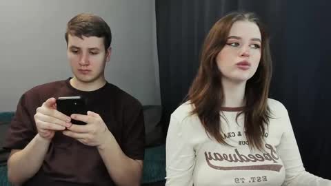 Lisa and Robert  i am online all days 900 am GMT3   online show from March 6, 10:30 am