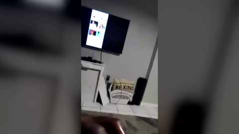 robertbradfordjr3 online show from July 17, 1:23 am