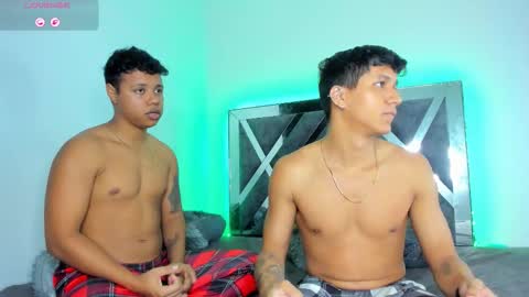 Robert Miller And Mael Thompson  online show from February 17, 12:40 am