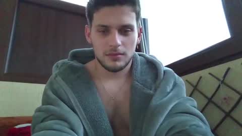 Roberto online show from December 2, 5:59 am