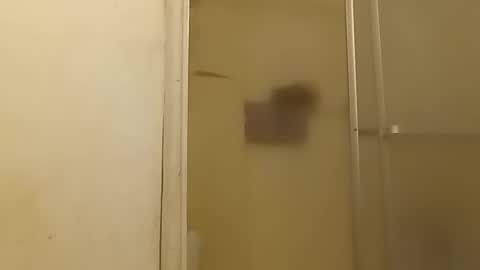 Snapshot of robertsaiz4200 chatting on October 24, 3:47 am robertsaiz4200 online show from October 24, 3:47 am