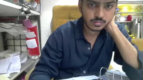 Robertsalia online show from September 25, 11:47 am