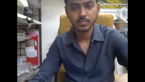 Robertsalia online show from December 18, 12:33 pm