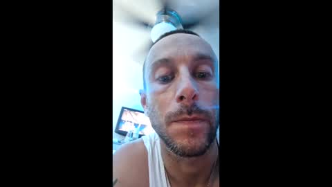 Snapshot of robertverges22977248 chatting on May 10, 2:39 am robertverges22977248 online show from May 10, 2:39 am