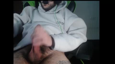 Snapshot of roberunxx chatting on March 8, 7:20 pm Rober online show from March 8, 7:20 pm