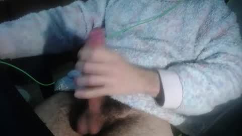 Snapshot of roberunxx chatting on November 29, 9:40 pm Rober online show from November 29, 9:40 pm