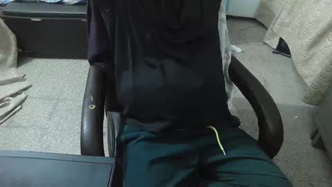 robin online show from November 15, 4:47 pm