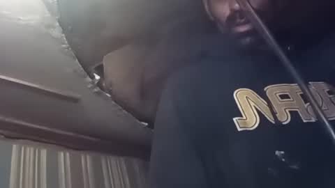 R online show from October 6, 3:37 am