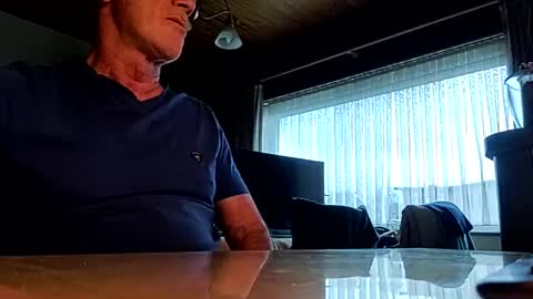 robke1966 online show from December 7, 8:11 am