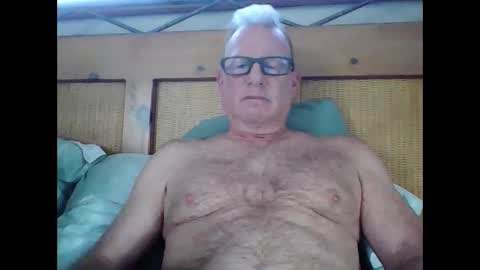 Snapshot of robo0000 chatting on October 6, 2:47 pm robo0000 online show from October 6, 2:47 pm