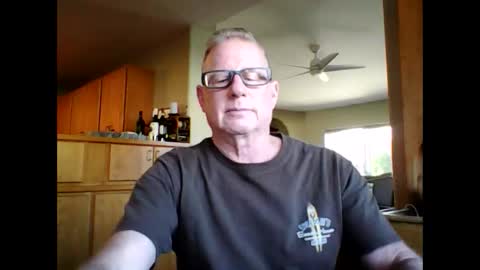 robo0000 online show from May 1, 12:37 am