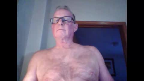 robo0000 online show from May 16, 12:29 am